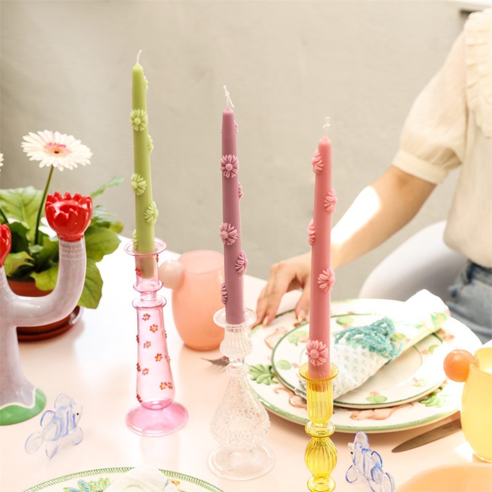 Candle X - Boowan Nicole Daisy Flower Taper Candle